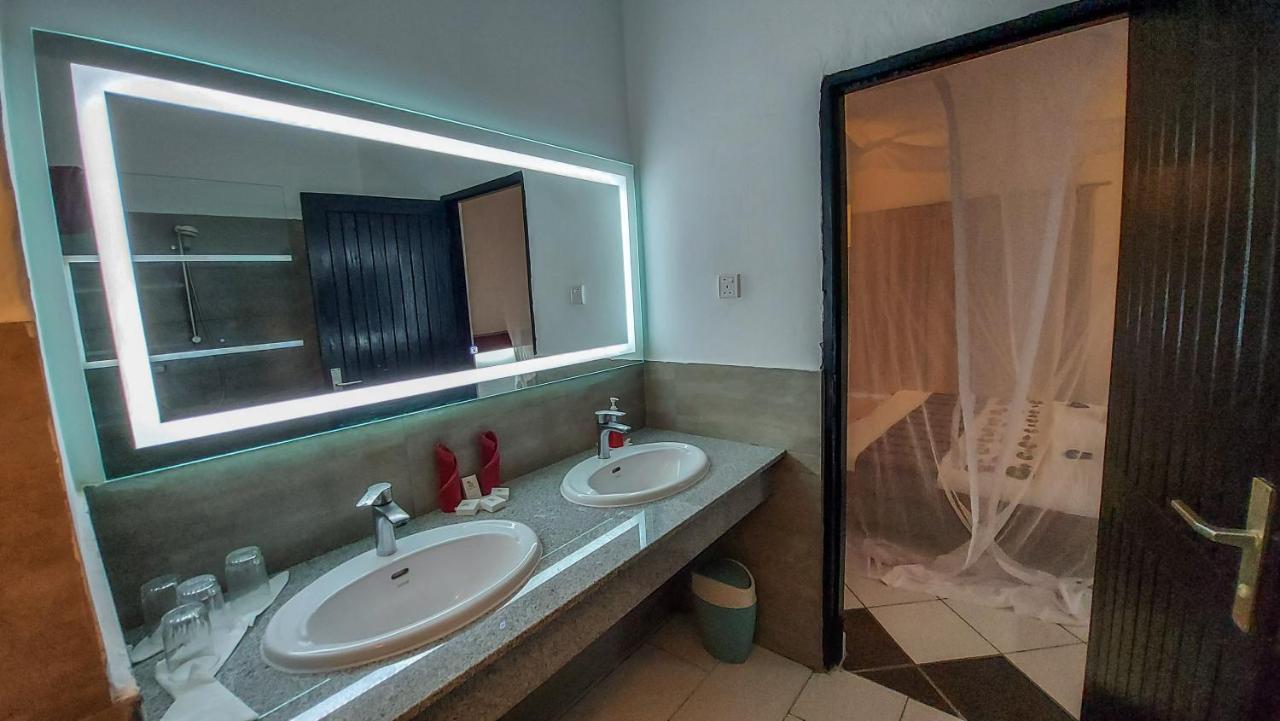 Diani Sea Resort Diani Beach Ngoại thất bức ảnh